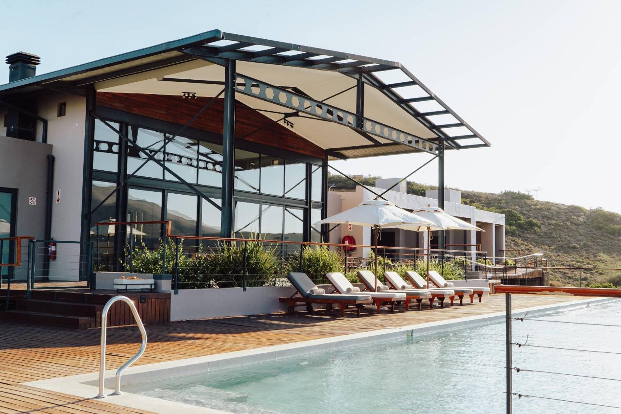Khanyisa Mountain Lodge *